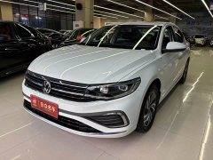 Volkswagen Bora 200TSI DSG Comfort Navigation Edition - ფოტო 1