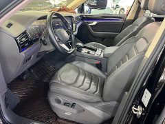 Volkswagen Touareg 3.0TSI Ruixiang Classic Sport Package - ფოტო 4