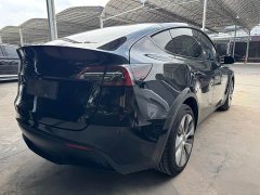 Tesla Model Y Long Range All-Wheel Drive - ფოტო 4
