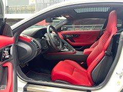 Jaguar F-TYPE 2024 P300 75th Anniversary Edition Hardtop - ფოტო 7