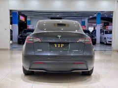 Tesla Model Y Rear-Wheel Drive - ფოტო 4