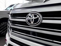 Toyota Land Cruiser (Imported) 4.0L Automatic - ფოტო 3