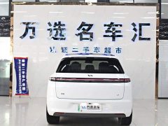 Li Auto L7 2023 Pro - ფოტო 13