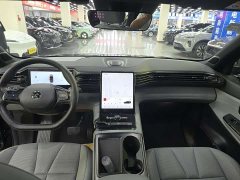 NIO ES8 2020 415KM Six-Seater - ფოტო 9