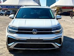 Volkswagen Touareg 300TSI Two-Wheel Drive Full Moon Edition - ფოტო 2