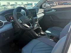 Volkswagen Touareg 300TSI Two-Wheel Drive Full Moon Edition - ფოტო 4