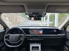 Lincoln Aviator 2.0T AWD Prestige Edition - ფოტო 7