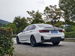 BMW 3 Series 325Li M Sport Night Edition Package - ფოტო 18