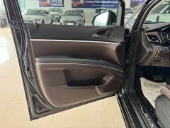 Buick GL8 Land Executive Cabin 652T Premium - ფოტო 6