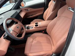Changan UNI-Z 2025 1.5T Premium Edition - ფოტო 9