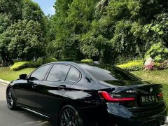 BMW 3 Series 330i M Sport Midnight Edition Package - ფოტო 4