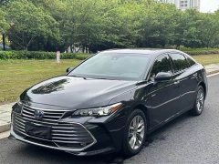 Toyota Avalon Hybrid 2.5L Luxury - ფოტო 1