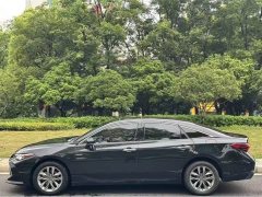 Toyota Avalon Hybrid 2.5L Luxury - ფოტო 3