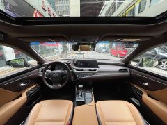 Lexus ES 2020 300h Excellence - ფოტო 11