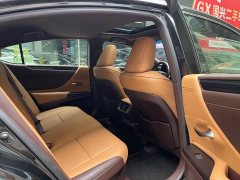Lexus ES 2020 300h Excellence - ფოტო 14