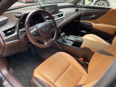 Lexus ES 2020 300h Excellence - ფოტო 6