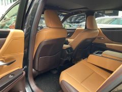 Lexus ES 2020 300h Excellence - ფოტო 8