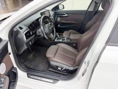 BMW 1 Series Facelift 120i M Sport Night Edition - ფოტო 4