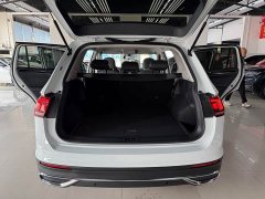 Volkswagen Tiguan L 330TSI Automatic Two-Wheel Drive Comfort Edition - ფოტო 12