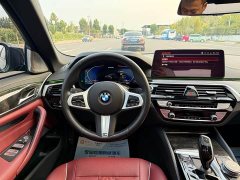 BMW 5 Series 525Li M Sport Package - ფოტო 9