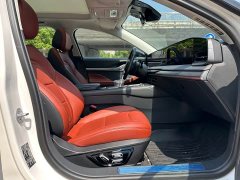 Lincoln Z 2.0T Premium Edition - ფოტო 9