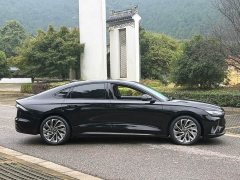Lincoln Z 2.0T AWD Prestige Hybrid - ფოტო 4