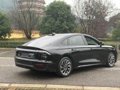 Lincoln Z 2.0T AWD Prestige Hybrid - ფოტო 5