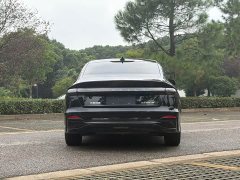Lincoln Z 2.0T AWD Prestige Hybrid - ფოტო 6