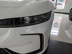 Voyah Lantu Zhaoguang 2023 Four-Wheel Drive Standard Edition - ფოტო 4