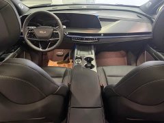 Cadillac XT5 2025 2.0T Luxury - ფოტო 10