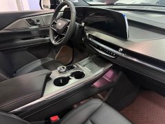 Cadillac XT5 2025 2.0T Luxury - ფოტო 8