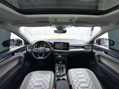 Volkswagen Taos 380TSI AWD R-Line High Performance Edition - ფოტო 3