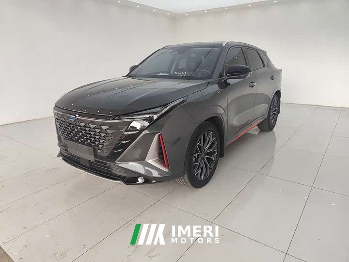Changan Oushan Z6 Blue Whale 1.5T DCT Smart Navigation Edition