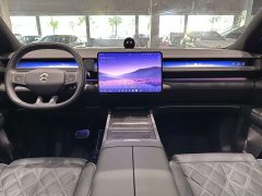 NIO ES8 2026 Six-Seat Executive Signature Edition - ფოტო 10