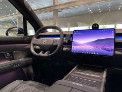 NIO ES8 2026 Six-Seat Executive Signature Edition - ფოტო 11