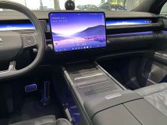 NIO ES8 2026 Six-Seat Executive Signature Edition - ფოტო 13