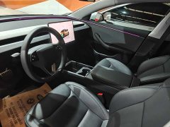Tesla Model 3 Rear-Wheel Drive - ფოტო 4