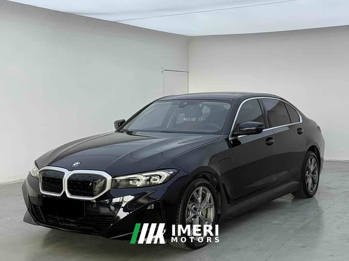 BMW i3 eDrive 35 L