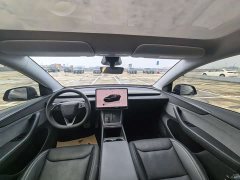 Tesla Model Y Rear-Wheel Drive - ფოტო 10