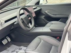 Tesla Model 3 Rear-Wheel Drive - ფოტო 3