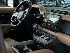 Land Rover Defender 110 3.0T P400 X-Dynamic HSE - ფოტო 11