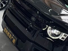 Land Rover Defender 110 3.0T P400 X-Dynamic HSE - ფოტო 17