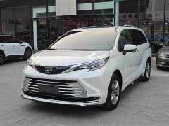 Toyota Sienna 2021 2.5L Hybrid Platinum Edition - ფოტო 1