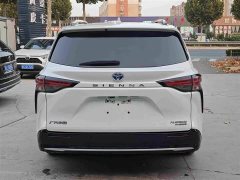 Toyota Sienna 2021 2.5L Hybrid Platinum Edition - ფოტო 5