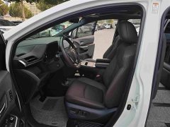 Toyota Sienna 2021 2.5L Hybrid Platinum Edition - ფოტო 6
