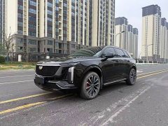 Cadillac XT5 2.0T Luxury - ფოტო 1