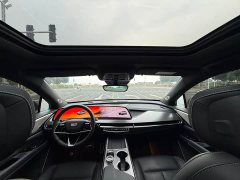 Cadillac XT5 2.0T Luxury - ფოტო 8