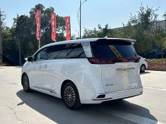 Denza BYD Denza D9 DM-i 1050 Premium - ფოტო 6
