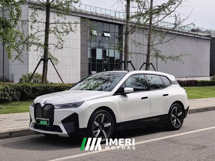 BMW iX xDrive40