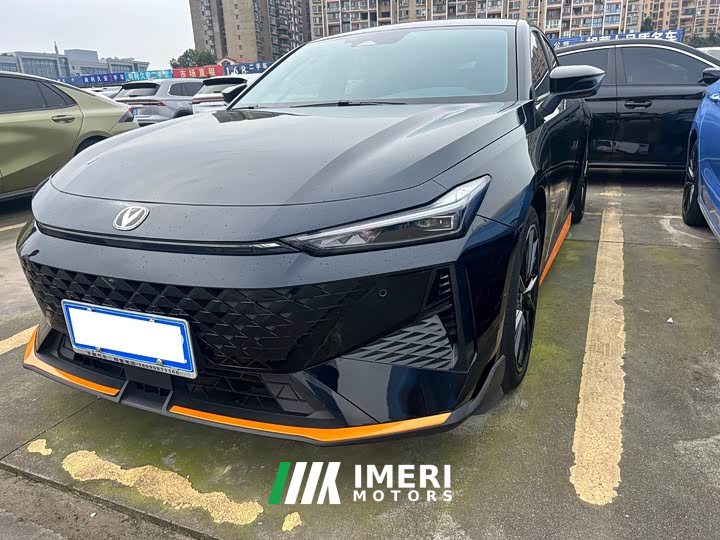 Changan UNI-V 1.5T Premium Sport